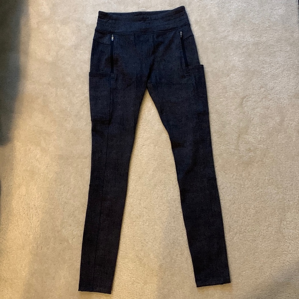 Alpine design leggings